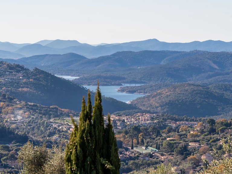 Villa for Sale in Cabris, Mougins, Valbonne, Grasse Area 10