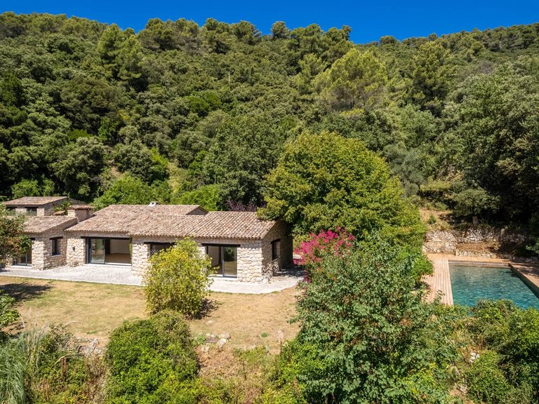 Villa for Sale in Le Tignet, Mougins, Valbonne, Grasse Area 4
