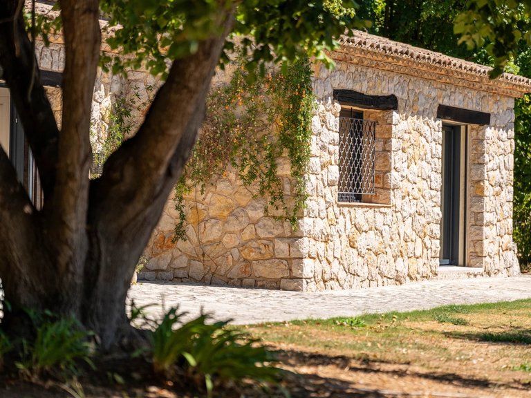 Villa for Sale in Le Tignet, Mougins, Valbonne, Grasse Area 11