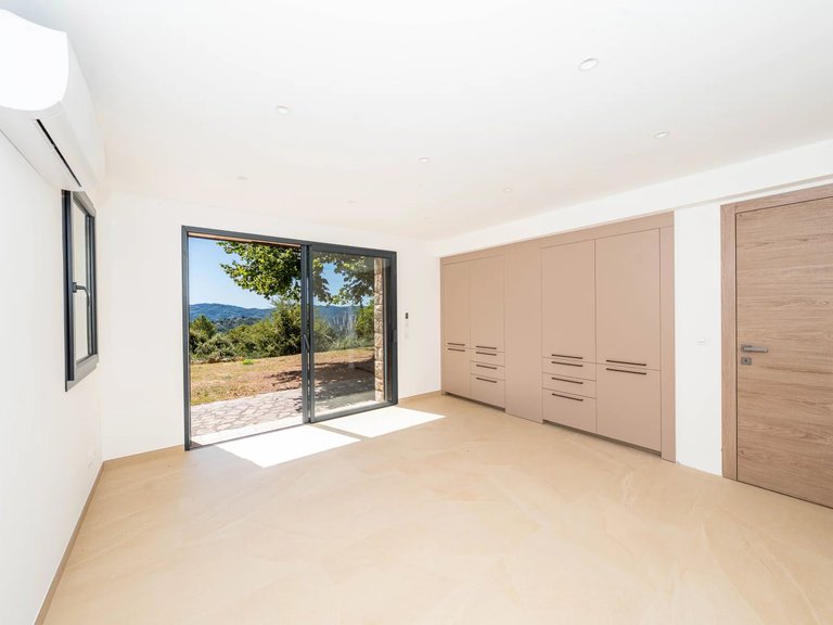 Villa for Sale in Le Tignet, Mougins, Valbonne, Grasse Area 14