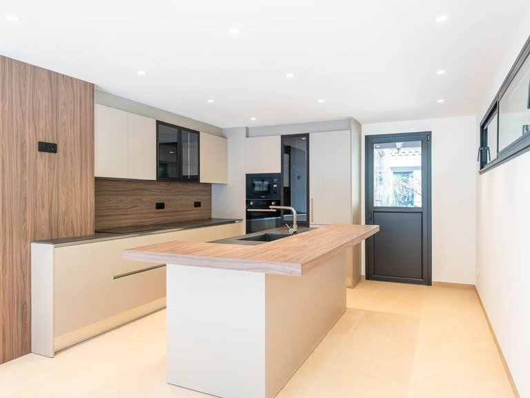 Villa for Sale in Le Tignet, Mougins, Valbonne, Grasse Area 8