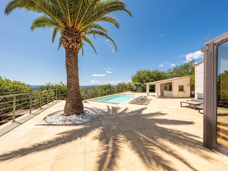 Villa for Sale in St Cezaire Sur Siagne, Mougins, Valbonne, Grasse Area 11