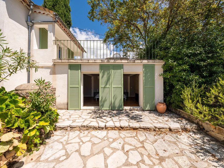 Villa for Sale in St Cezaire Sur Siagne, Mougins, Valbonne, Grasse Area 15