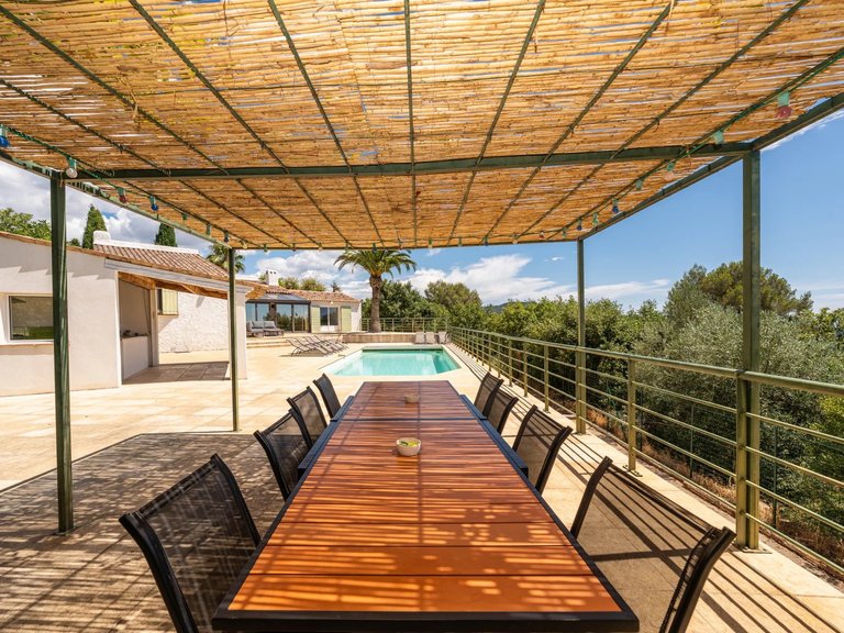 Villa for Sale in St Cezaire Sur Siagne, Mougins, Valbonne, Grasse Area 3