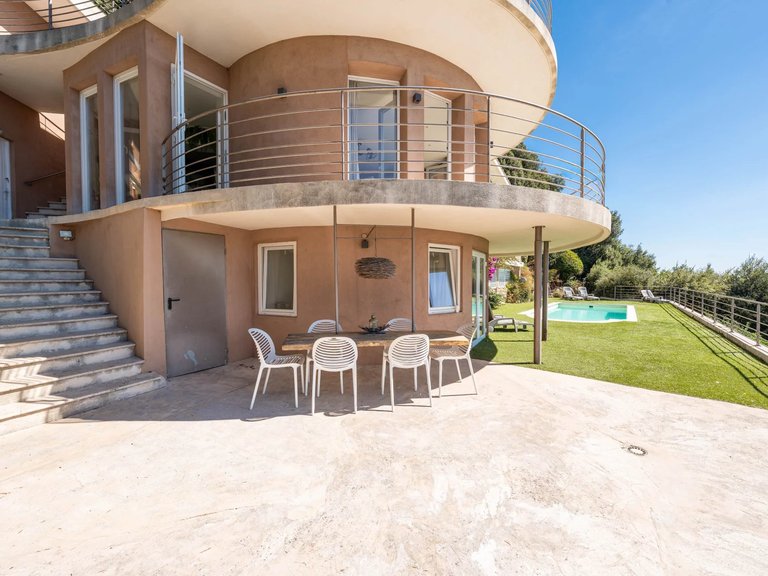 Villa for Sale in Cabris, Mougins, Valbonne, Grasse Area 16