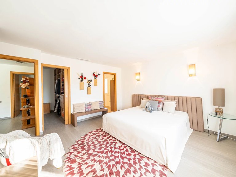 Villa for Sale in Grasse, Mougins, Valbonne, Grasse Area 11