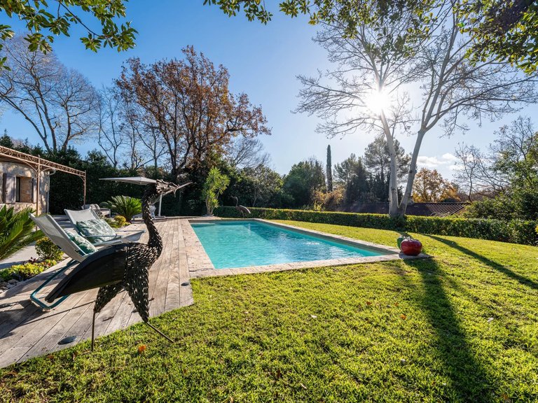 Villa for Sale in Grasse, Mougins, Valbonne, Grasse Area 18