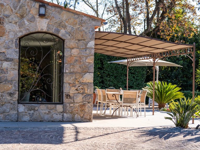 Villa for Sale in Grasse, Mougins, Valbonne, Grasse Area 4