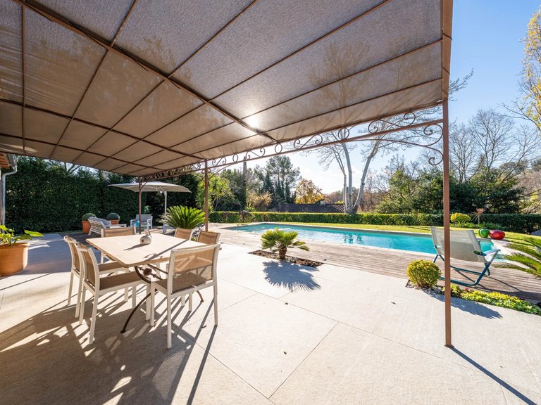 Villa for Sale in Grasse, Mougins, Valbonne, Grasse Area 5