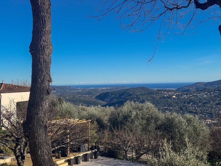 Villa for Sale in Speracedes, Mougins, Valbonne, Grasse Area 11