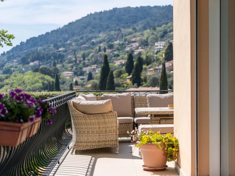 Villa for Sale in Speracedes, Mougins, Valbonne, Grasse Area 16