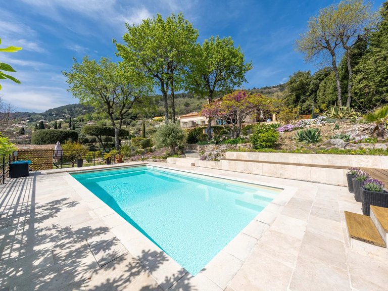 Villa for Sale in Speracedes, Mougins, Valbonne, Grasse Area 4