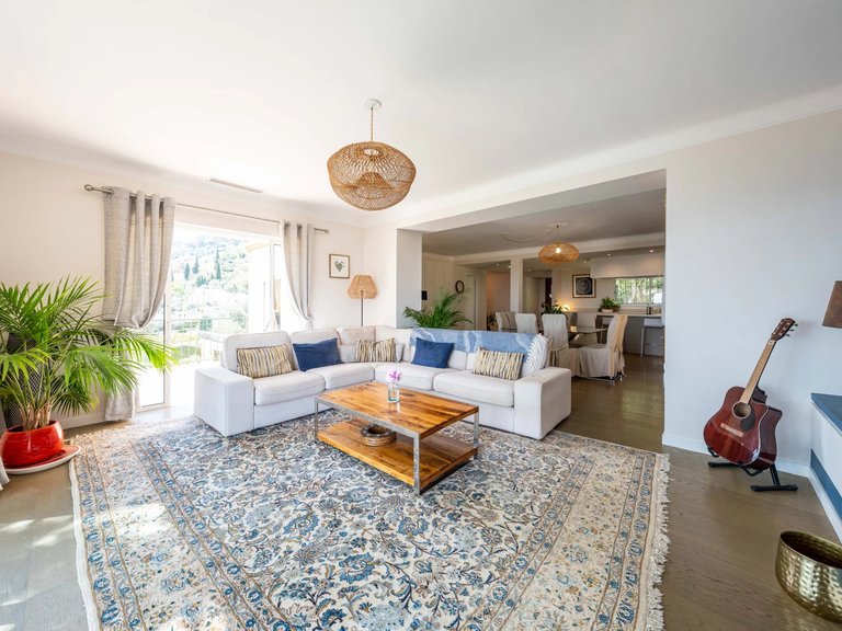 Villa for Sale in Speracedes, Mougins, Valbonne, Grasse Area 9