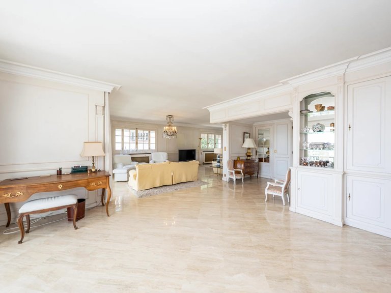 Villa for Sale in Cannes, Cannes Area 12