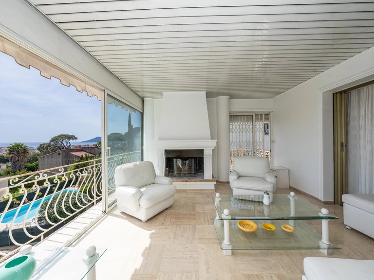 Villa for Sale in Cannes, Cannes Area 7