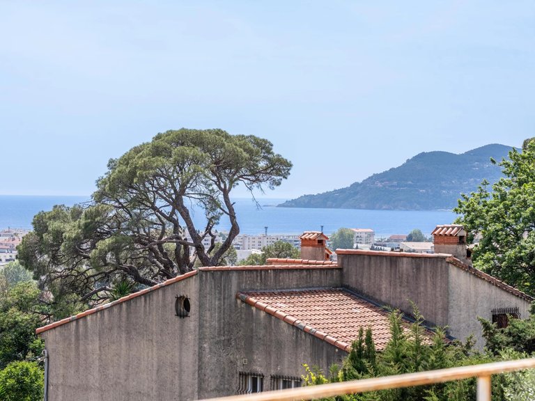 Villa for Sale in Cannes, Cannes Area 9