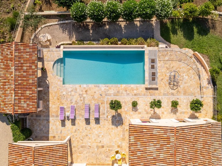 Villa for Sale in Cabris, Mougins, Valbonne, Grasse Area 1