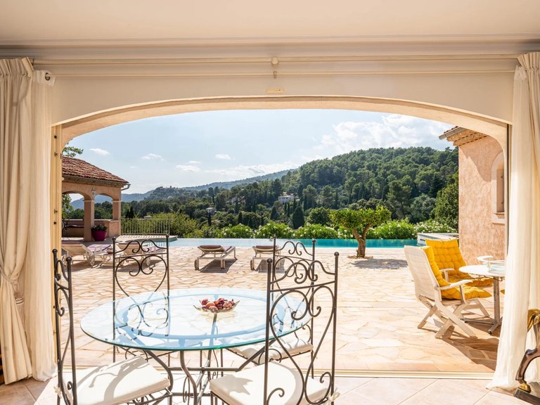Villa for Sale in Cabris, Mougins, Valbonne, Grasse Area 7