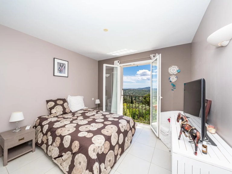 Villa for Sale in Le Tignet, Mougins, Valbonne, Grasse Area 16