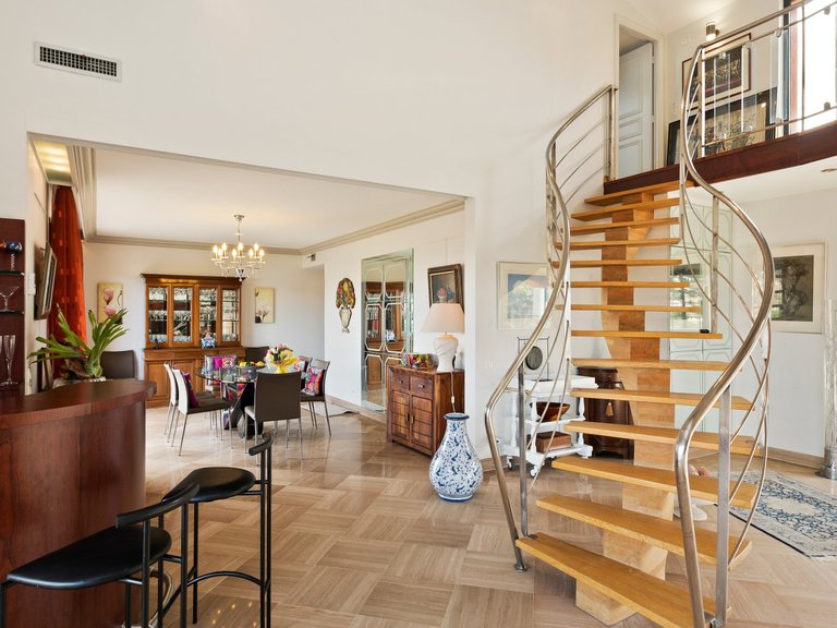 Villa for Sale in Cannes, Cannes Area 15
