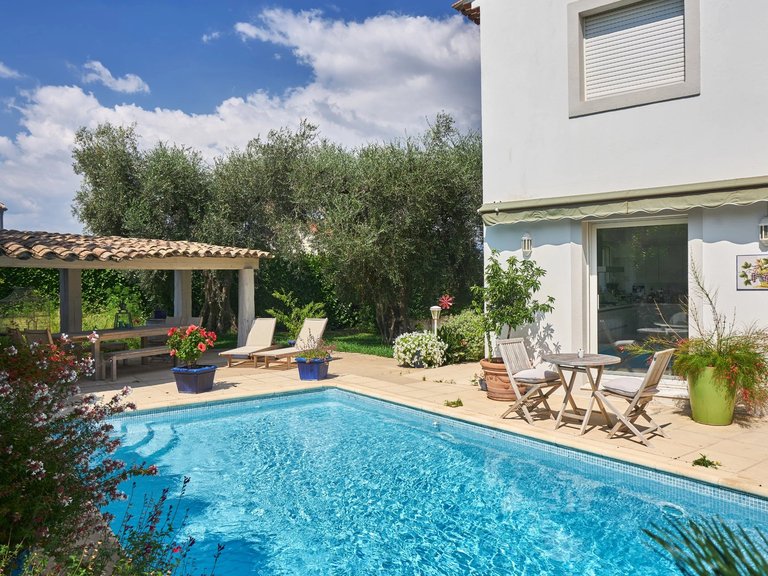 Villa for Sale in Cannes, Cannes Area 3