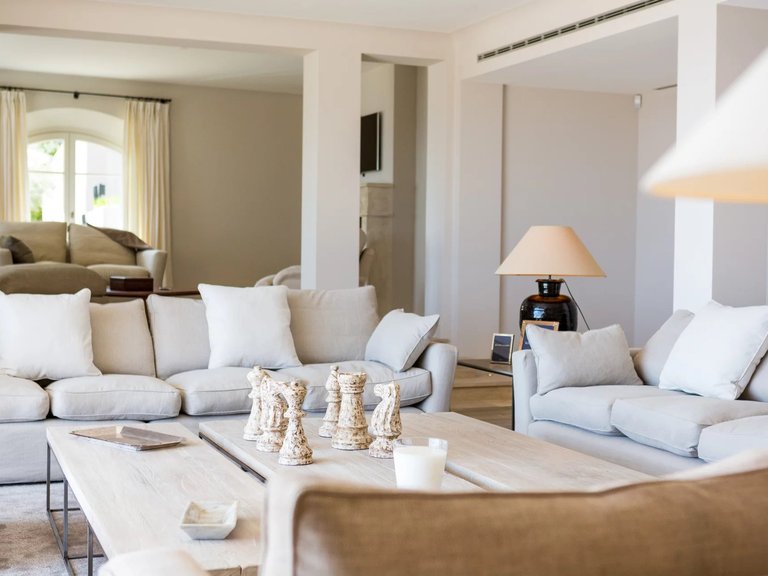 Villa for Sale in Cannes, Cannes Area 8