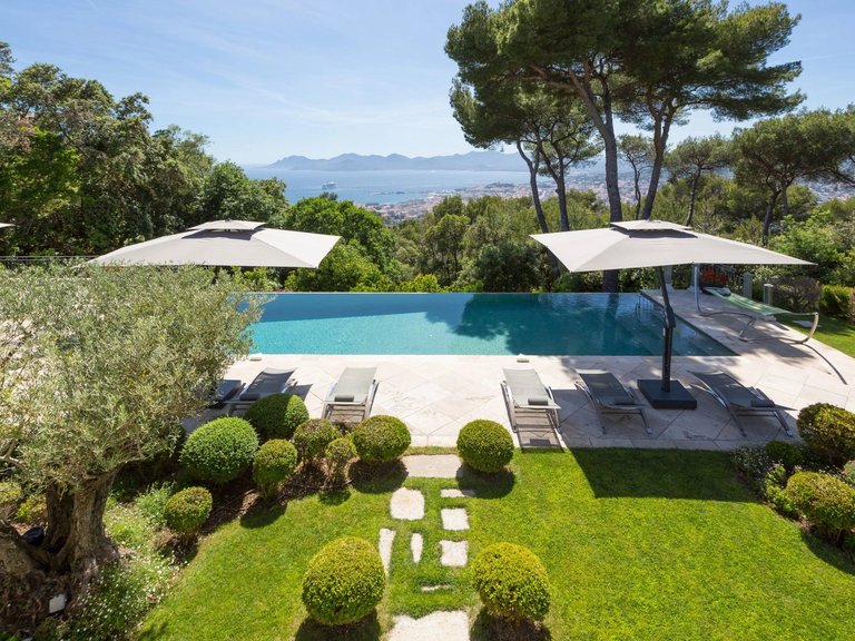 Villa for Sale in Cannes, Cannes Area 5