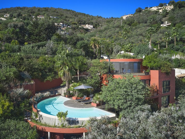 Villa for Sale in Mandelieu La Napoule, Cannes Area 2