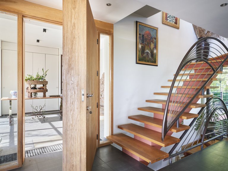 Villa for Sale in Mandelieu La Napoule, Cannes Area 15