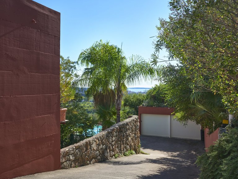 Villa for Sale in Mandelieu La Napoule, Cannes Area 4