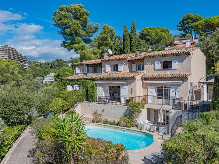 Villa for Sale in Le Cannet, Cannes Area 1