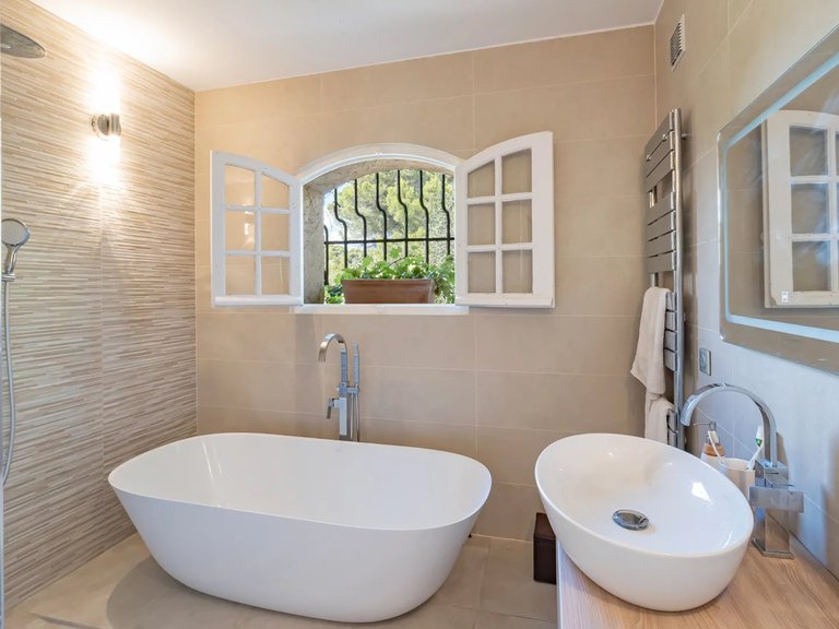 Villa for Sale in Le Cannet, Cannes Area 19