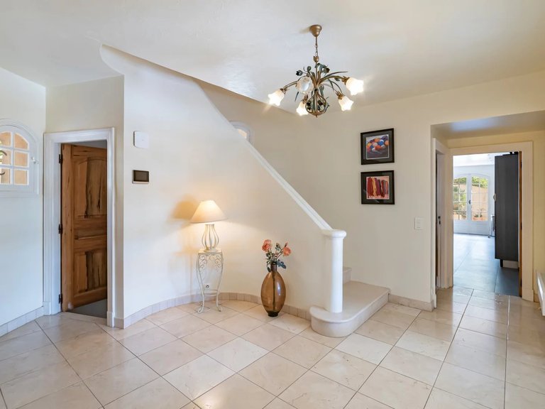 Villa for Sale in Le Cannet, Cannes Area 20