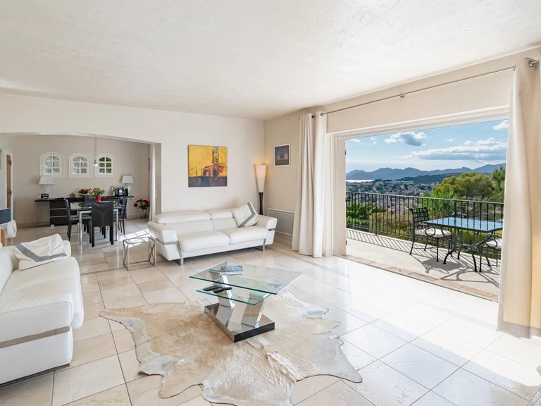 Villa for Sale in Le Cannet, Cannes Area 7