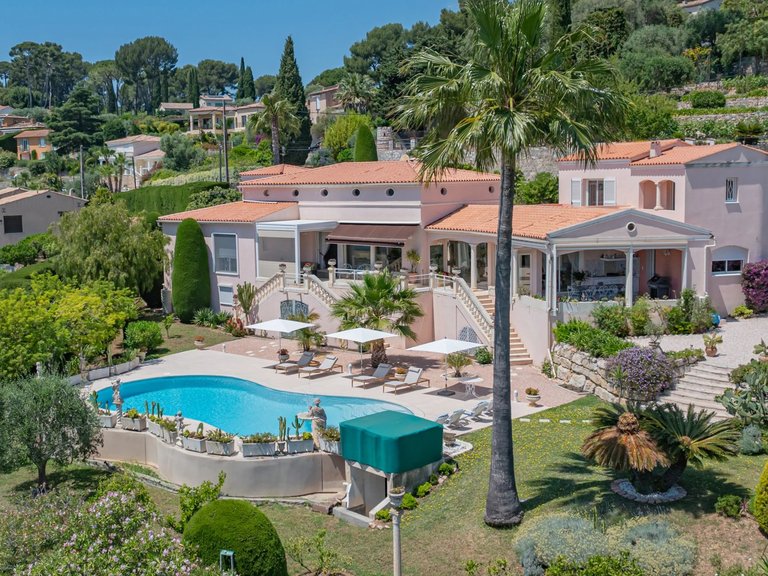 Villa for Sale in Cannes, Cannes Area 2