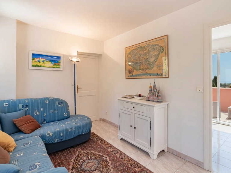 Villa for Sale in Cannes, Cannes Area 15