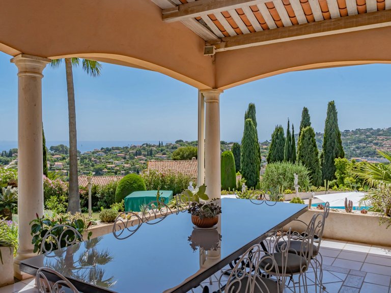 Villa for Sale in Cannes, Cannes Area 7