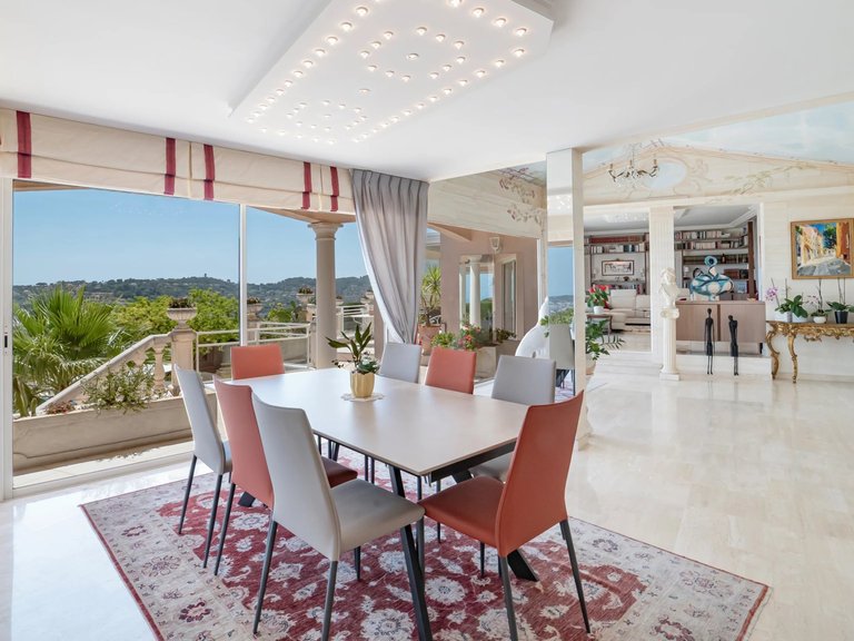 Villa for Sale in Cannes, Cannes Area 9