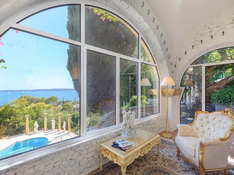Villa for Sale in Cannes, Cannes Area 17