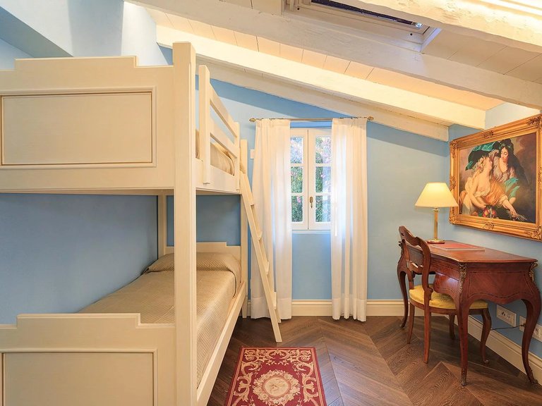 Villa for Sale in Cannes, Cannes Area 18