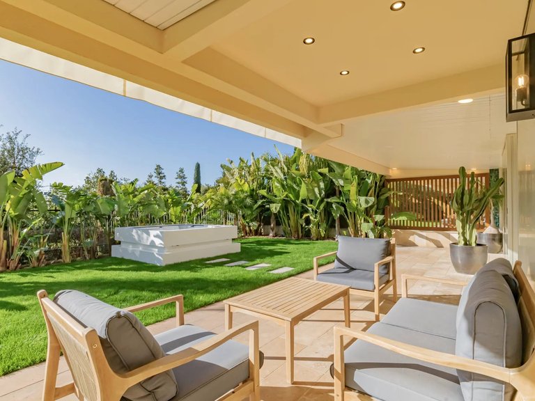 Villa for Sale in Cannes, Cannes Area 4