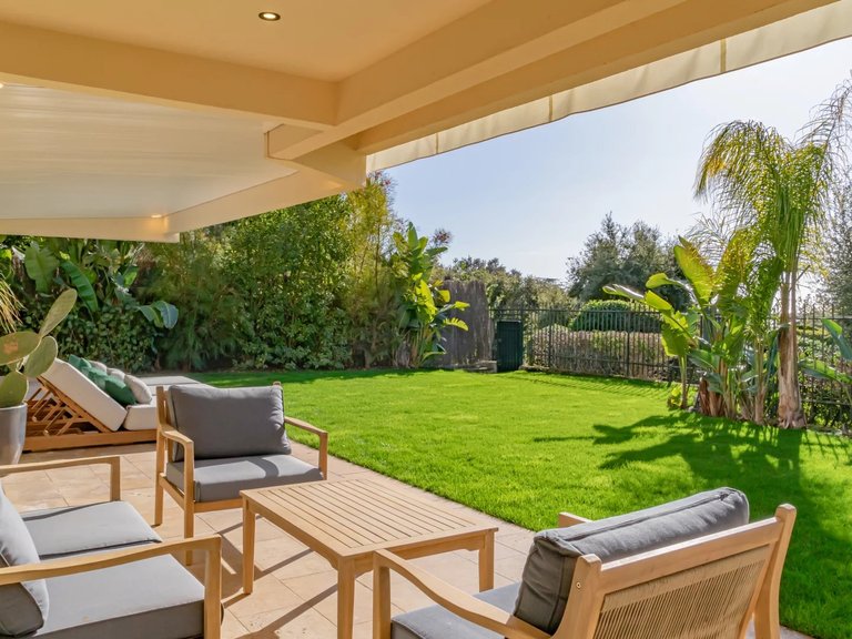 Villa for Sale in Cannes, Cannes Area 6