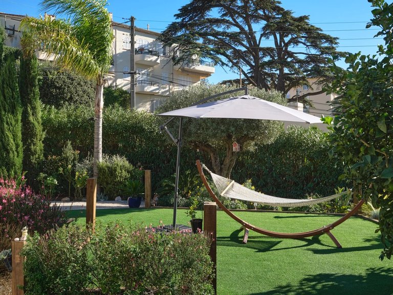 Villa for Sale in Cannes, Cannes Area 3