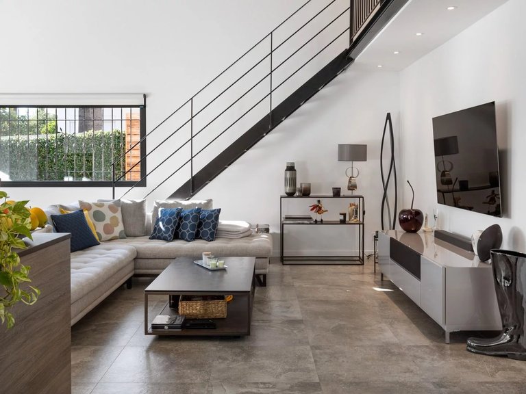 Villa for Sale in Cannes, Cannes Area 6