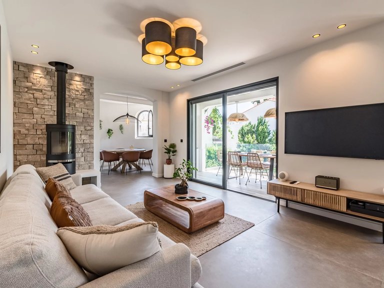 Villa for Sale in Cannes, Cannes Area 9