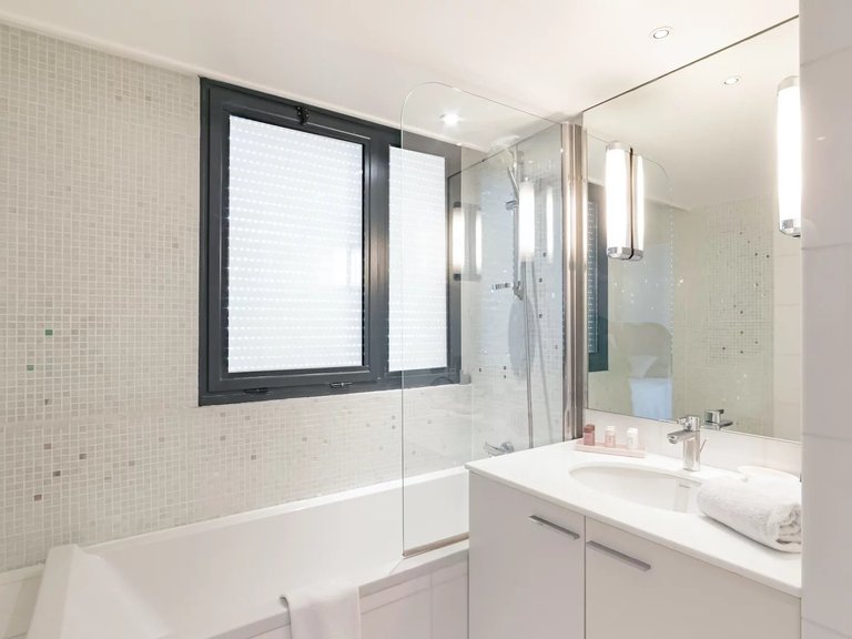 Apartment for Sale in Cannes, Cannes Area 10
