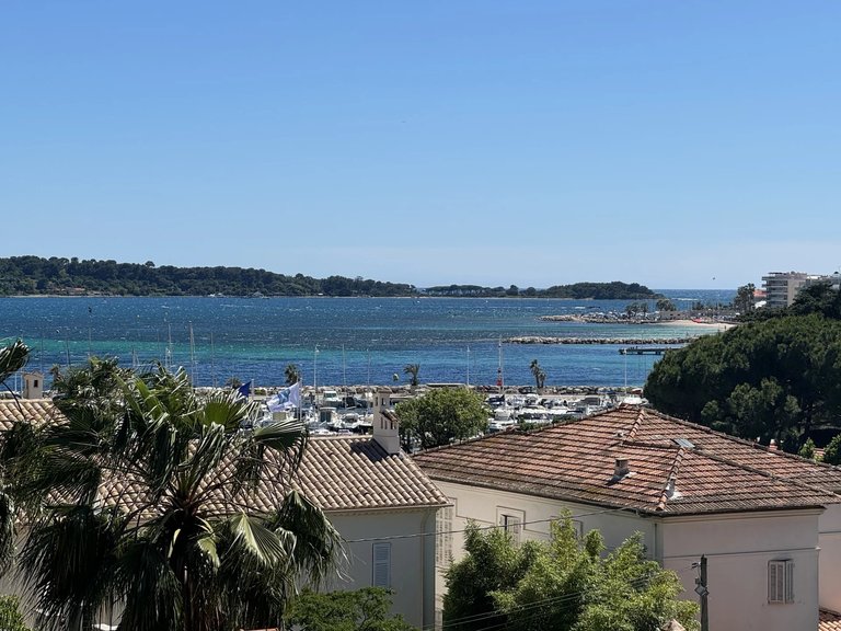 Apartment for Sale in Cannes, Cannes Area 2