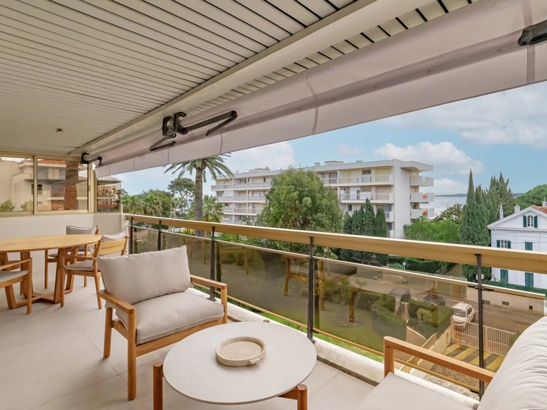 Apartment for Sale in Cannes, Cannes Area 3