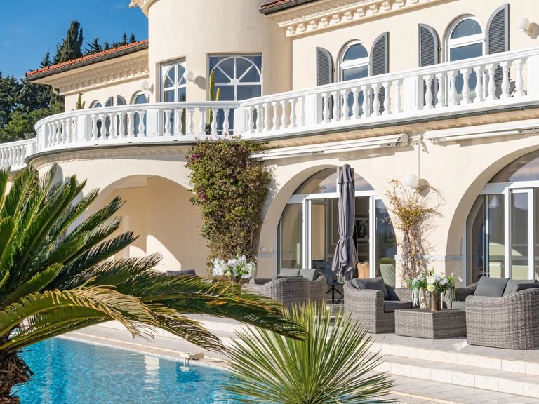 Villa for Sale in Mandelieu La Napoule, Cannes Area 4