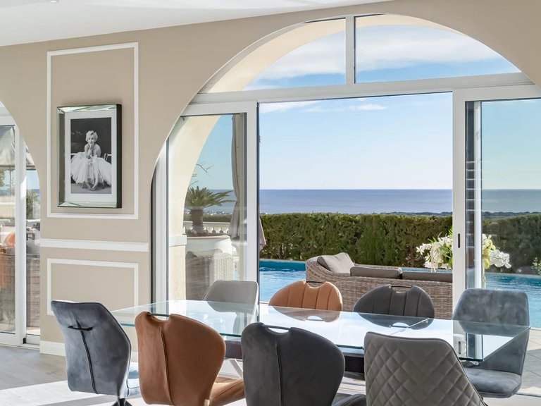 Villa for Sale in Mandelieu La Napoule, Cannes Area 7